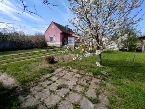 Eladó családi ház, Lánycsók 4 szoba 108 m² 17 M Ft