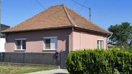 eladó családi ház, Lőrinci