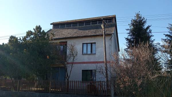 eladó családi ház, Lőrinci