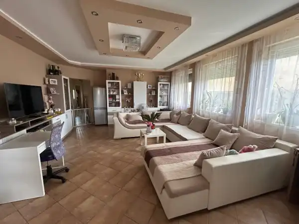 Eladó családi ház, Lőrinci 3+1 szoba 138 m² 69.5 M Ft