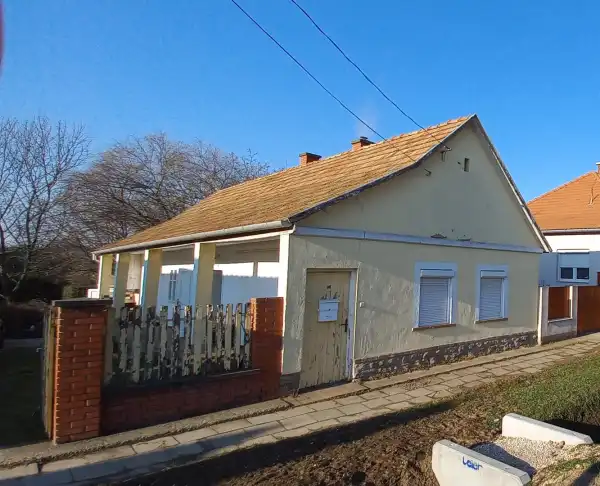 Eladó családi ház, Lovasberény 2 szoba 70 m² 39.9 M Ft