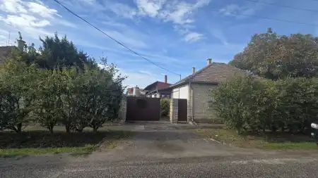 eladó családi ház, Mád
