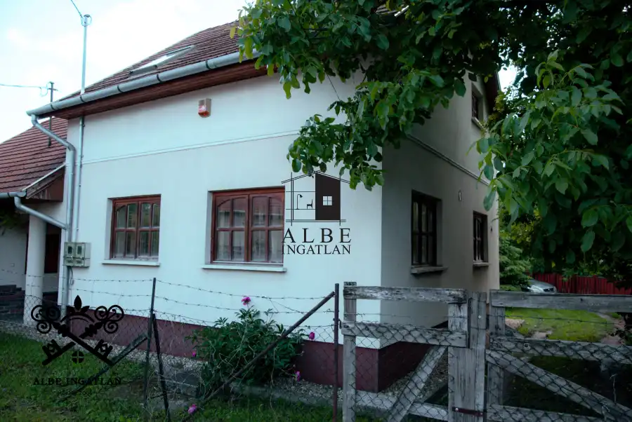 eladó családi ház, Maglód