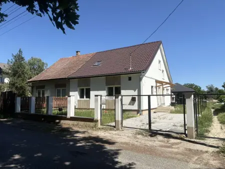 eladó családi ház, Majosháza