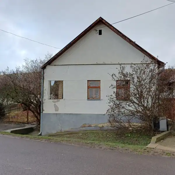 Eladó családi ház, Márkháza 3 szoba 75 m² 8.9 M Ft