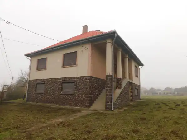 Eladó családi ház, Mátraderecske 6 szoba 160 m² 25 M Ft