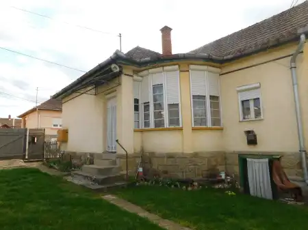 eladó családi ház, Mátraderecske