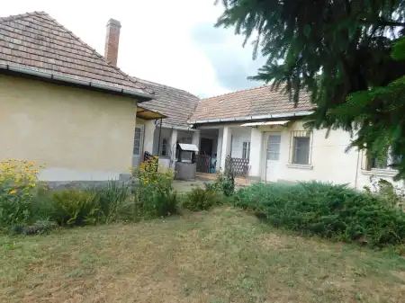 eladó családi ház, Mátraderecske
