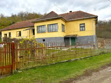 eladó családi ház, Mátranovák