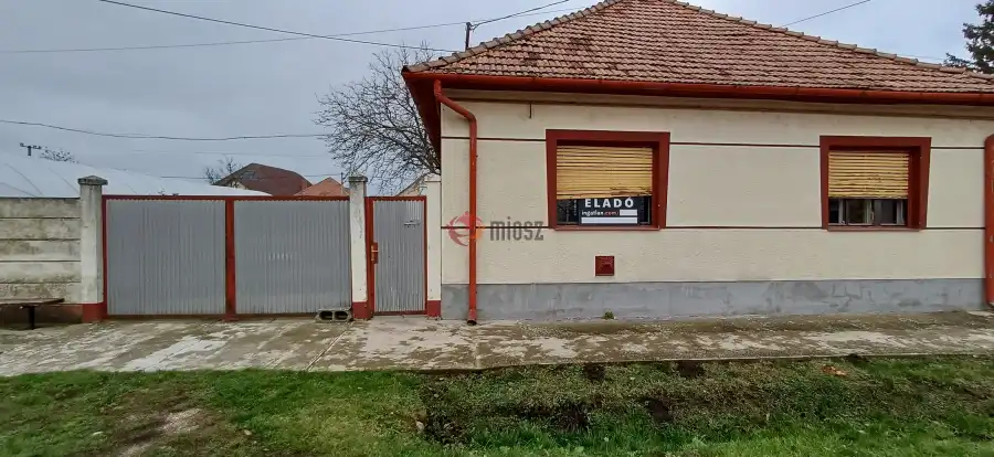 eladó családi ház, Méhkerék