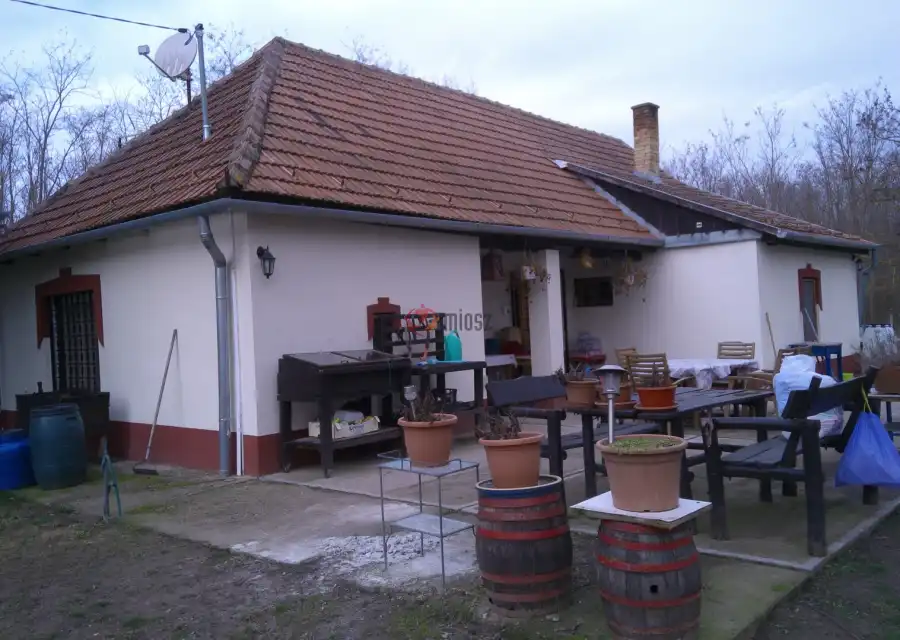 eladó családi ház, Mikebuda