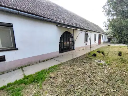 eladó családi ház, Mohács