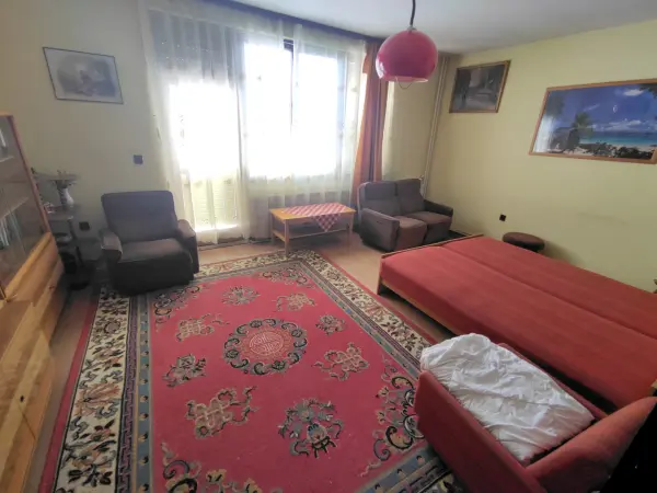 Eladó családi ház, Mohács 8 szoba 214 m² 80 M Ft