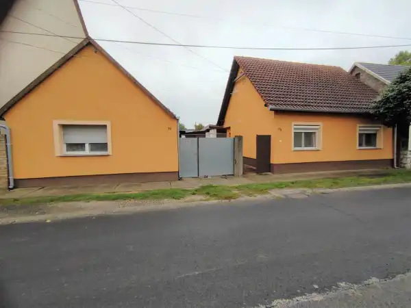Eladó családi ház, Mohács 5 szoba 120 m² 33 M Ft
