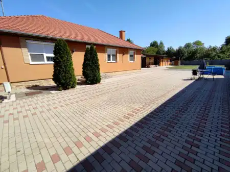 eladó családi ház, Mohács