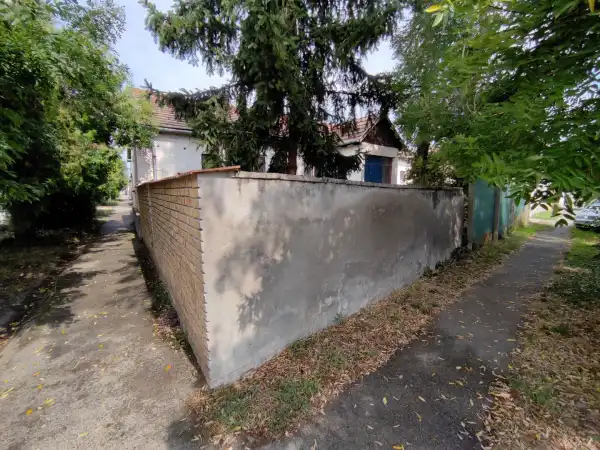 Eladó családi ház, Mohács 4 szoba 76 m² 12 M Ft