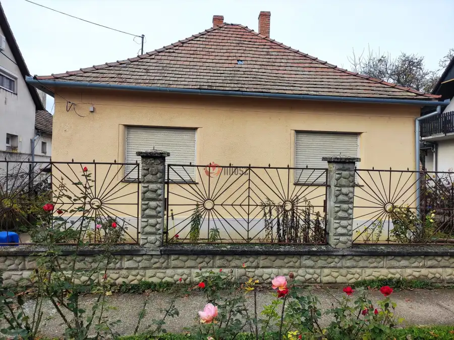 eladó családi ház, Mohács