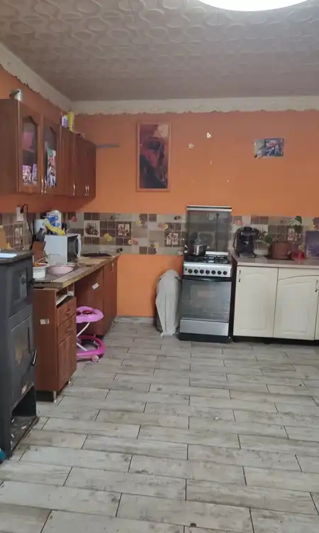 eladó családi ház, Mohora