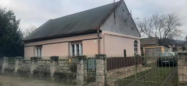 Eladó családi ház, Monok 2 szoba 81 m² 13.9 M Ft