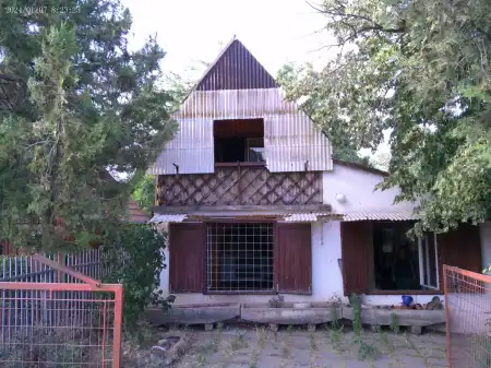eladó családi ház, Monor
