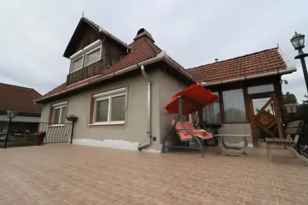 Eladó családi ház, Monorierdő 5 szoba 233 m² 155 M Ft