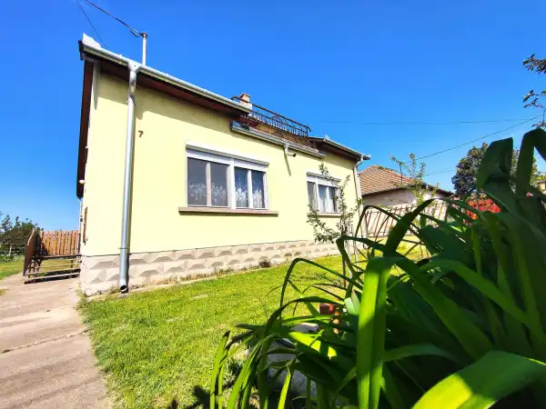 Eladó családi ház, Mórahalom 3+1 szoba 140 m² 72.8 M Ft