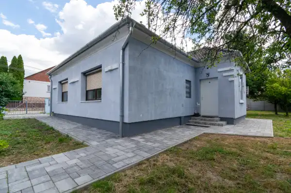 Eladó családi ház, Mosonmagyaróvár 2 szoba 72 m² 67 M Ft