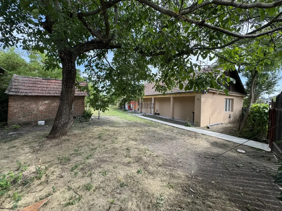 eladó családi ház, Nagyfüged