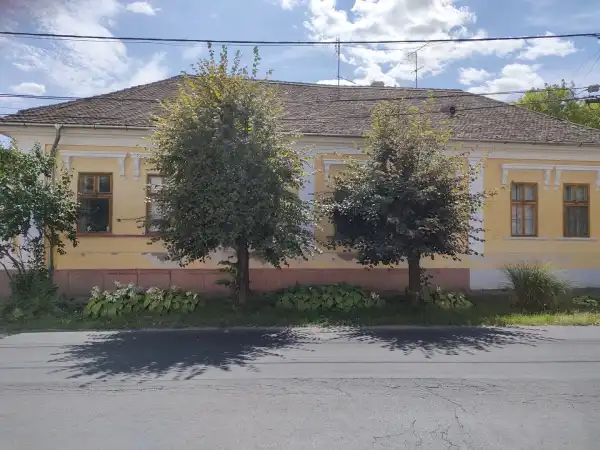 Eladó családi ház, Nagykőrös 5 szoba 177 m² 47.9 M Ft