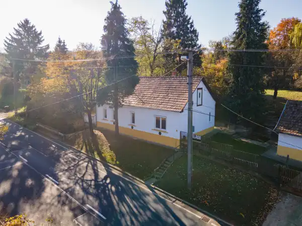 Eladó családi ház, Nagyoroszi 2 szoba 78 m² 34.9 M Ft