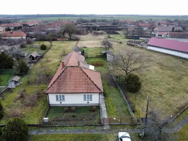 Eladó családi ház, Nagyút 3 szoba 101 m² 14.9 M Ft