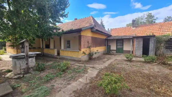 Eladó családi ház, Nagyvenyim 2 szoba 80 m² 29.5 M Ft
