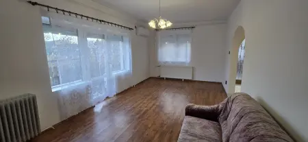 eladó családi ház, Nagyvenyim