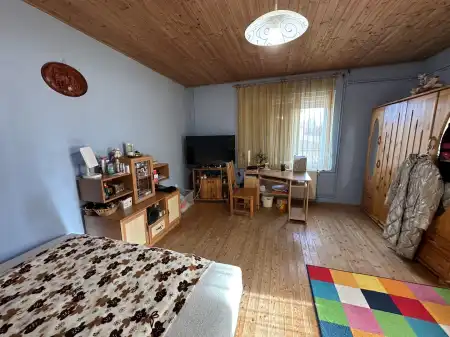 eladó családi ház, Németkér