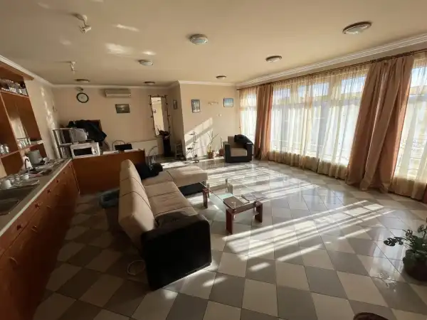 Eladó családi ház, Nyíregyháza 6 szoba 318 m² 120 M Ft