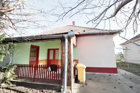 eladó családi ház, Orosháza