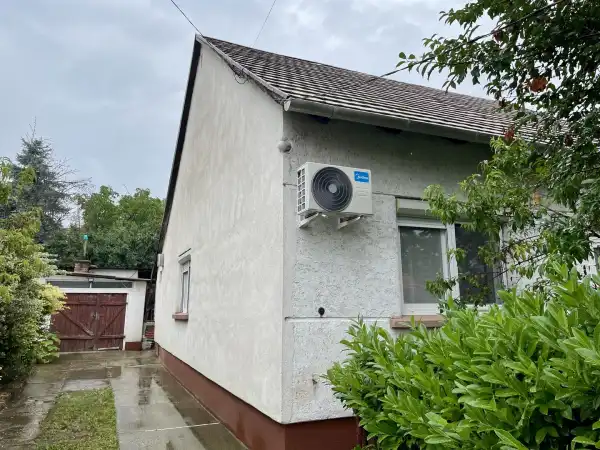 Eladó családi ház, Oroszlány 3 szoba 72 m² 48.3 M Ft