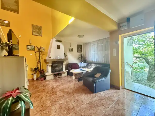 Eladó családi ház, Oroszlány 1+3 szoba 45 m² 42.9 M Ft