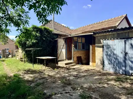 eladó családi ház, Oroszlány
