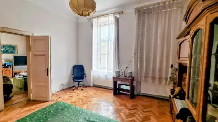 eladó családi ház, Paks