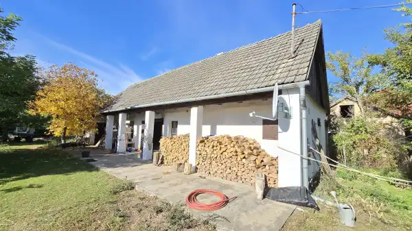 Eladó családi ház, Paks 2 szoba 65 m² 29.65 M Ft