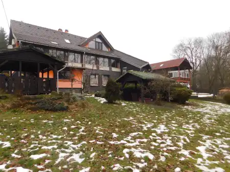 eladó családi ház, Parád