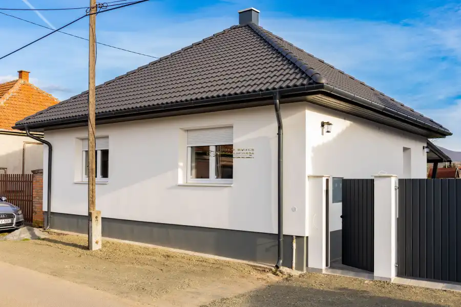 eladó családi ház, Pásztó