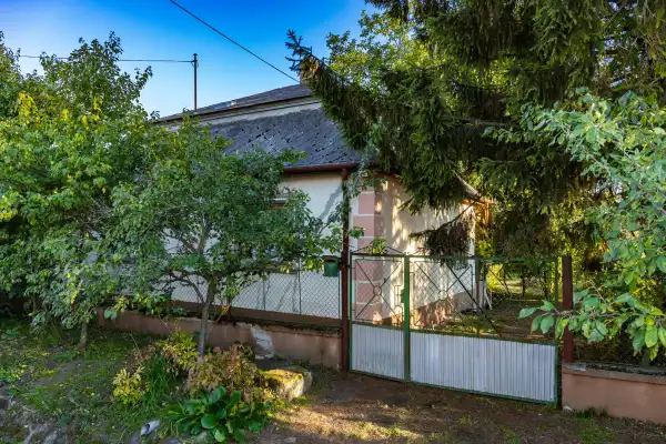 Eladó családi ház, Pásztó 2 szoba 76 m² 33 M Ft