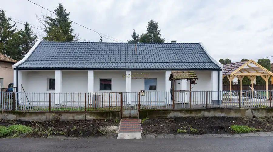 eladó családi ház, Pásztó