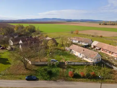 eladó családi ház, Patak