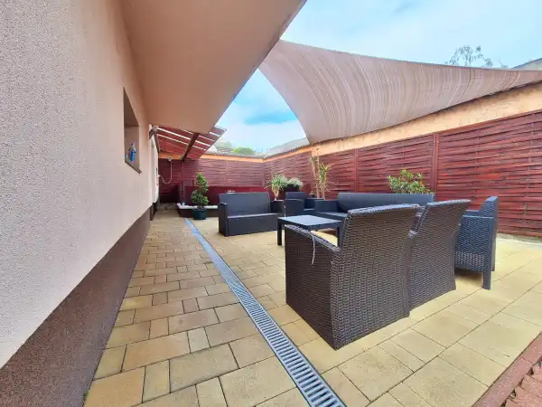 Eladó családi ház, Pécs 6 szoba 155 m² 89.99 M Ft