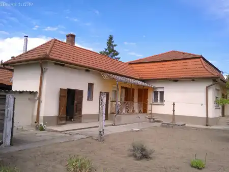 eladó családi ház, Pilis
