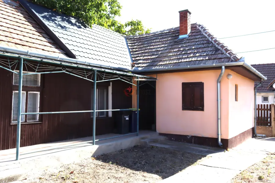 eladó családi ház, Pilis