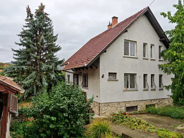 Eladó családi ház, Pomáz 5 szoba 212 m² 149.99 M Ft
